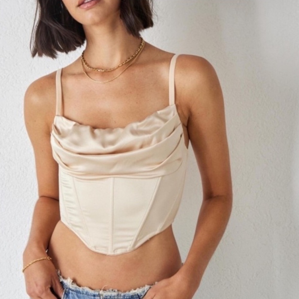 Urban Outfitters Lexi Satin Cropped Corset Top - Picture 2 of 9